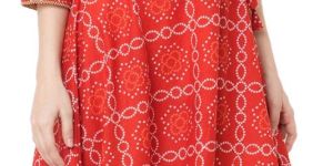 Ladies Red Bandhani Print Cotton Suit