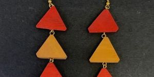 Ed 26093e Red Orange Horn Bead Earring