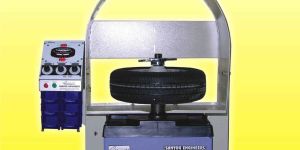 Wheel Balancing Machine