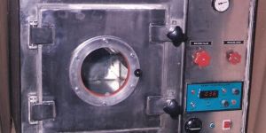 Vacuum Oven