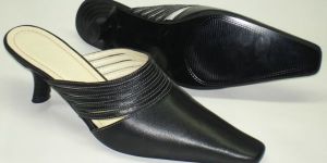 Ladies Leather Sandals