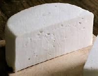 Raw Cheddar Cheese