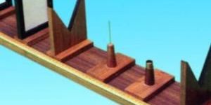 OPTICAL WOODEN BENCH