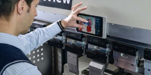 SyncView CNC Press Brake Machine