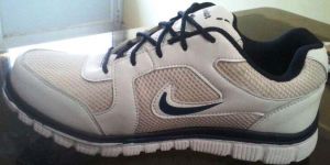 Light Weight Sports Shoe