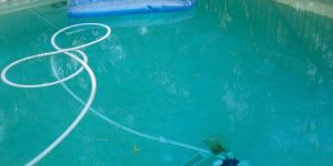 Swimming Pool Cleaning Equipment