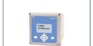 UNIVERSAL ANALYTICAL CONTROLLER