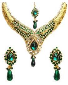 Kundan Necklace Set
