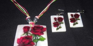 Shell Rose Necklace Set