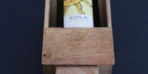 IVEI Wooden Bottle Shaped Shot Glass Holder