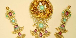 Designer Gold Pendants