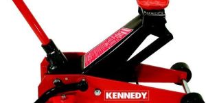 THREE TON HYDRAULIC TROLLEY JACK