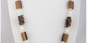 Fashion Necklaces - white Opal & Andalusite stone woven