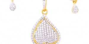 Sweetheart Pendant Set