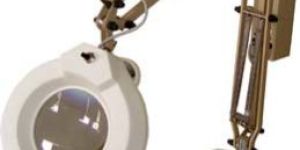 Flexible Arm Illuminated Magnifier
