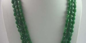 Dyed Beryl Green Oval Smooth Beads