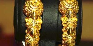 Gold Bangle 02