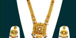 Kundan Jewelry Set