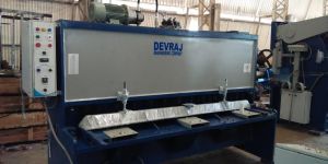 Hydraulic Guillotine Shearing Machine