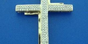 Diamond Studded Pendant