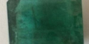 Natural Emerald Stone