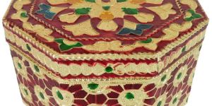 OCTAGONAL SHAPED HAND-MADE MEENAKARI DECORATIVE PLATTER/ DRY-FRUIT BOX