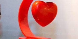 Heart Shaped Rotating Stand