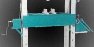 Hand Operated Hydraulic Press Machine