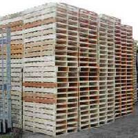 Heat Treated Wooden Pallets