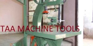 Wood Cutting Bandsaw Machine