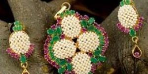 Designer Pendant Set