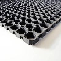 Rubber Hollow Mat