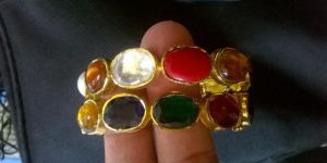 Kundan Navratan Kada