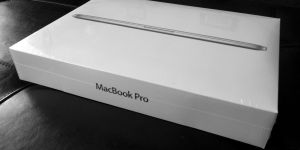 NEW Apple MacBook Pro Retina 13 2.7GHz i5 8GB 128GB MF839LL/A SEALED
