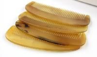 Horn Comb