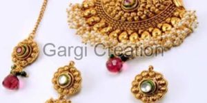 Kundan Necklace Set