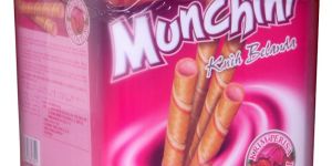 MUNCHINI WAFER STICKS STRAWBERRY FLAVOR
