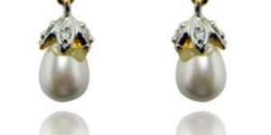 Pearl Dangle Earrings