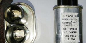 Microwave Capacitors at Rs 55