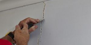 Wall Cracks Treatment Service