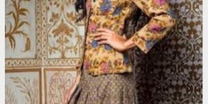 Ladies Woven Garments