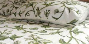 Crewel Bedding - Leaves Green On White Cotton Crewel Duvet Cover (king)