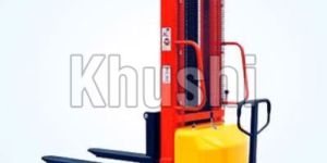 Electro Hydraulic Stacker