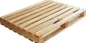 Two Way Wood Pallets with Blocks