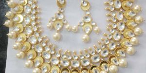 Kundan Necklace Set