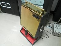 Coin Operated Shoe Shining Machine
