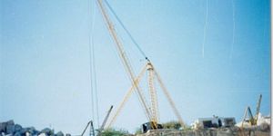 Derrick Cranes