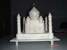 Taj Mahal Statue