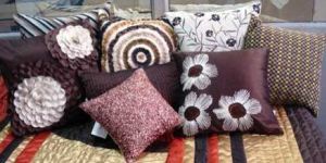 Item Code : SHI DCC 018 Decorative Cushion Cover