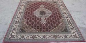 Hand Knotted Silk Carpets